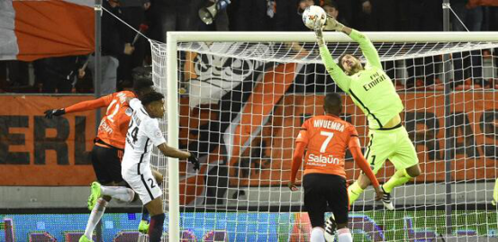 Liga Francesa de Fútbol - Paris Saint Germain 2-1 Lorient